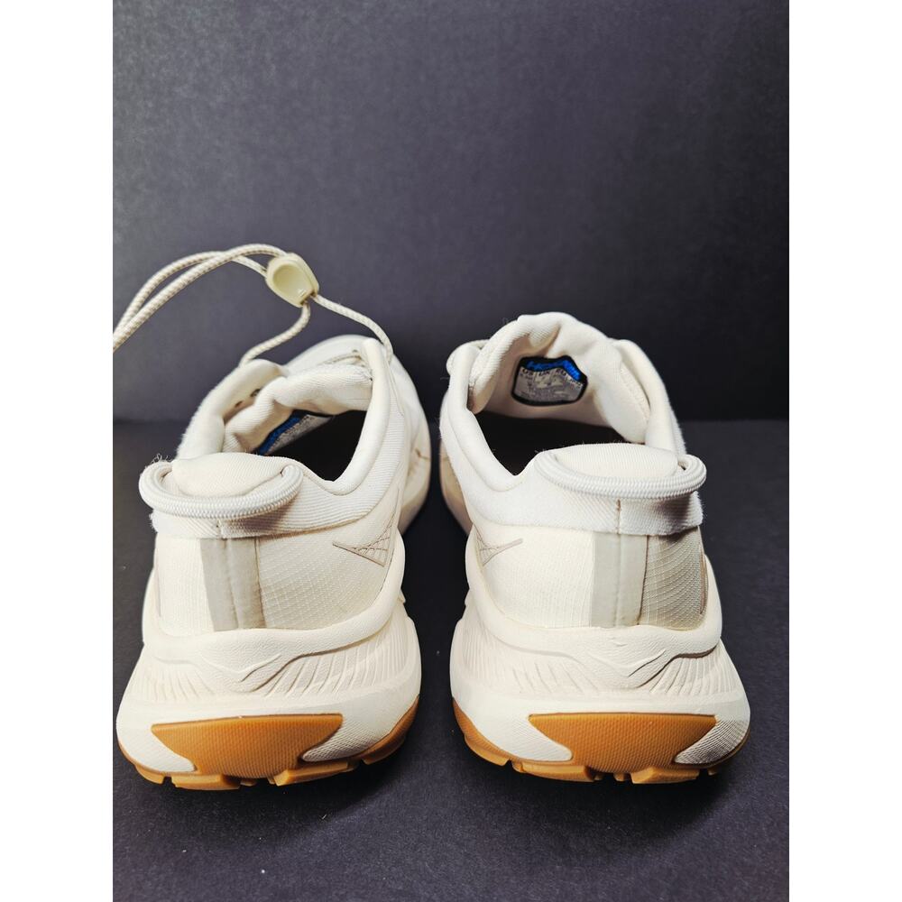 Hoka Women 8.5 Comfy footwear - Picture 3 of 9